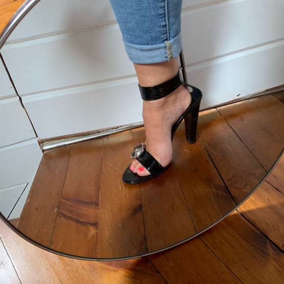 Gucci Shoes - Gucci heels